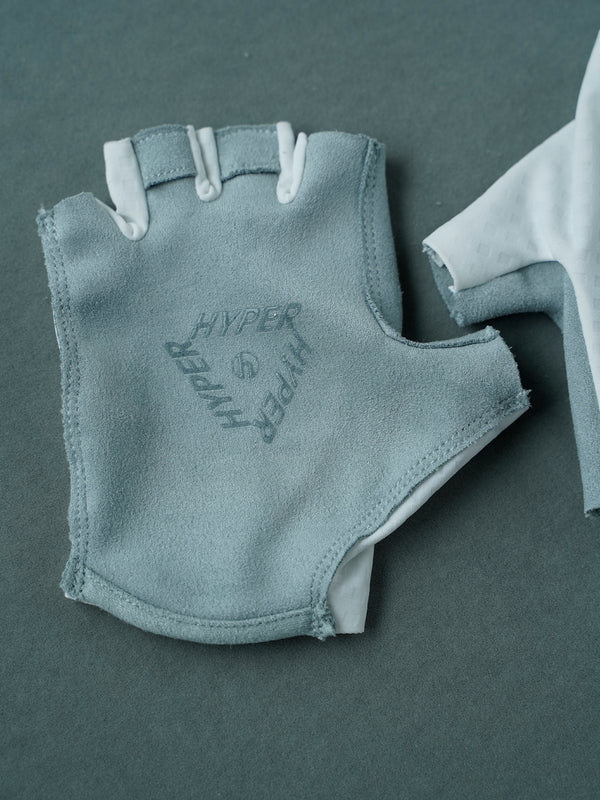 Race mitt - White
